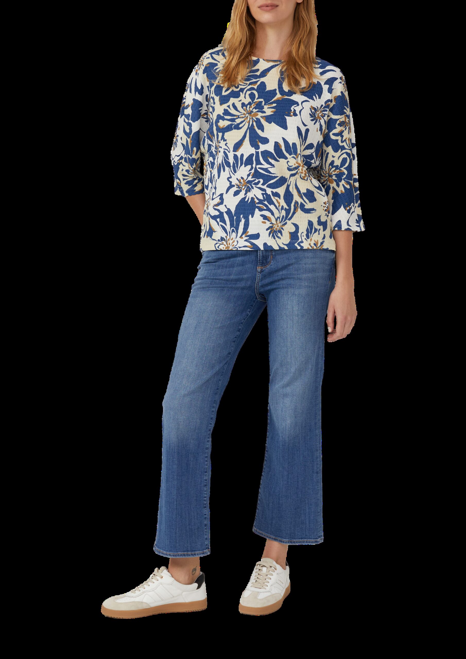 Strukturiertes Shirt mit 3/4-Fledermausärmeln und All-over-Print