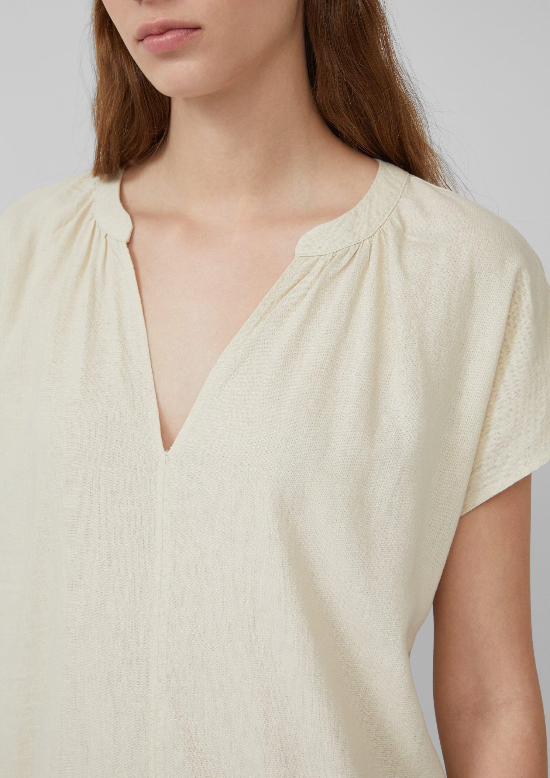 Midi-Kleid aus Leinenmix mit Eingrifftaschen