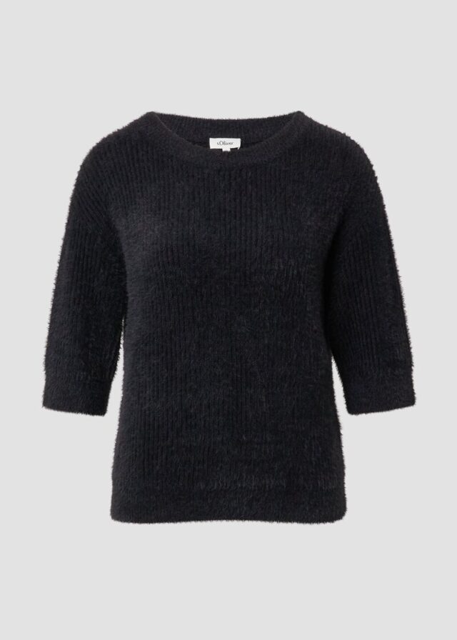 Flauschiger Strickpullover mit halbem Arm