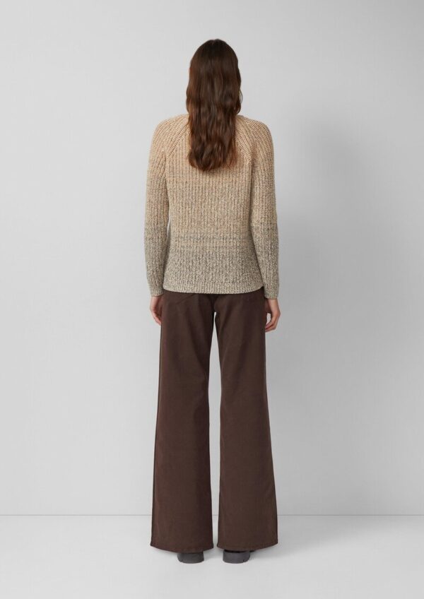 Strickpullover mit V-Ausschnitt und Farbverlauf