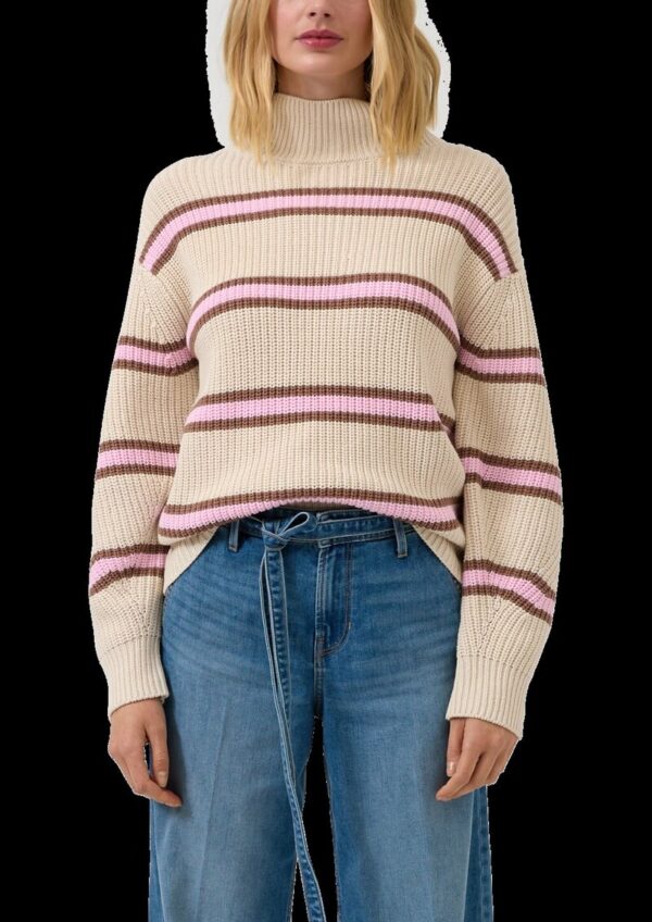 Gestreifter Grobstrickpullover mit Stehkragen