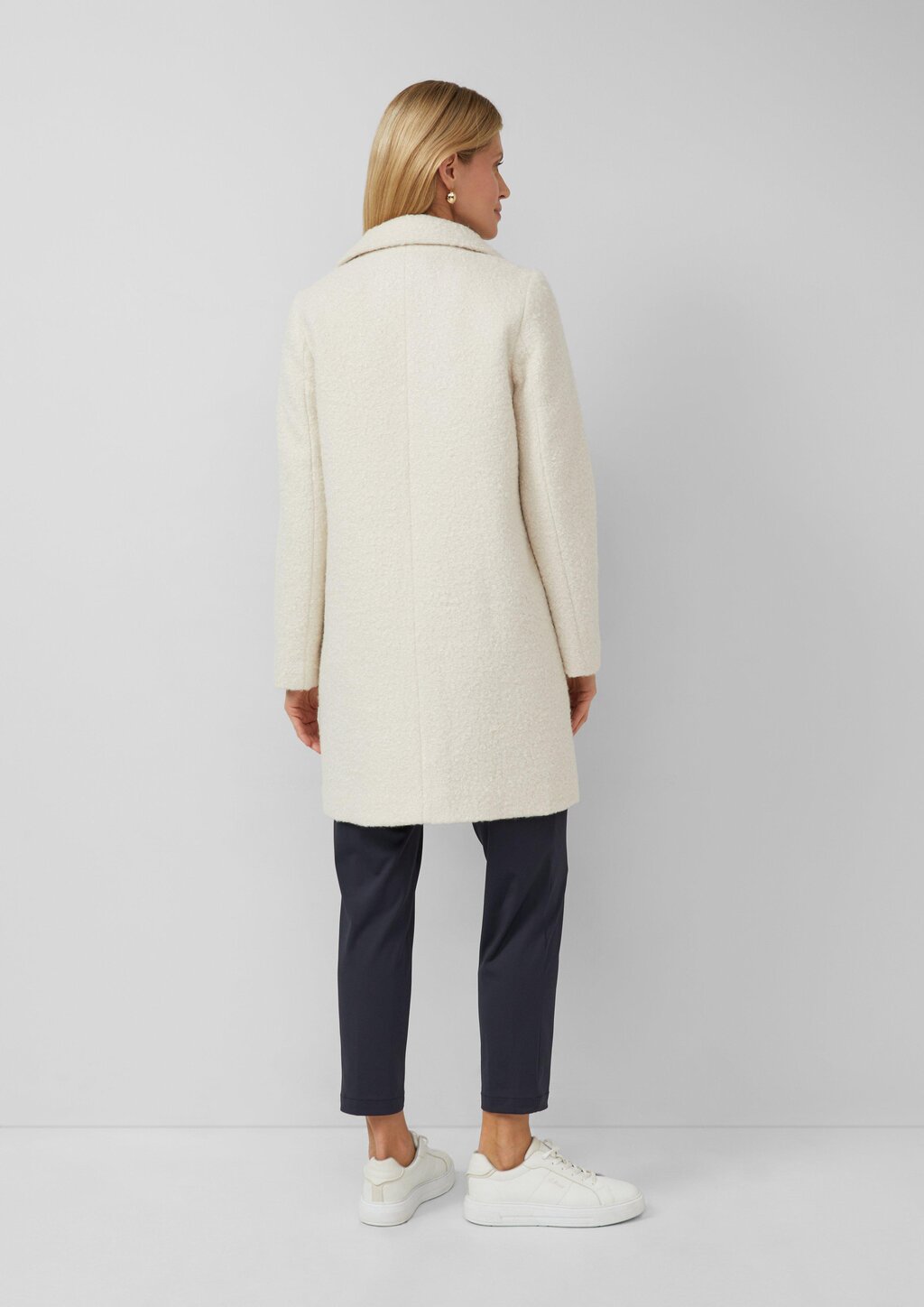 Gefütterter Bouclé-Mantel mit Stehkragen