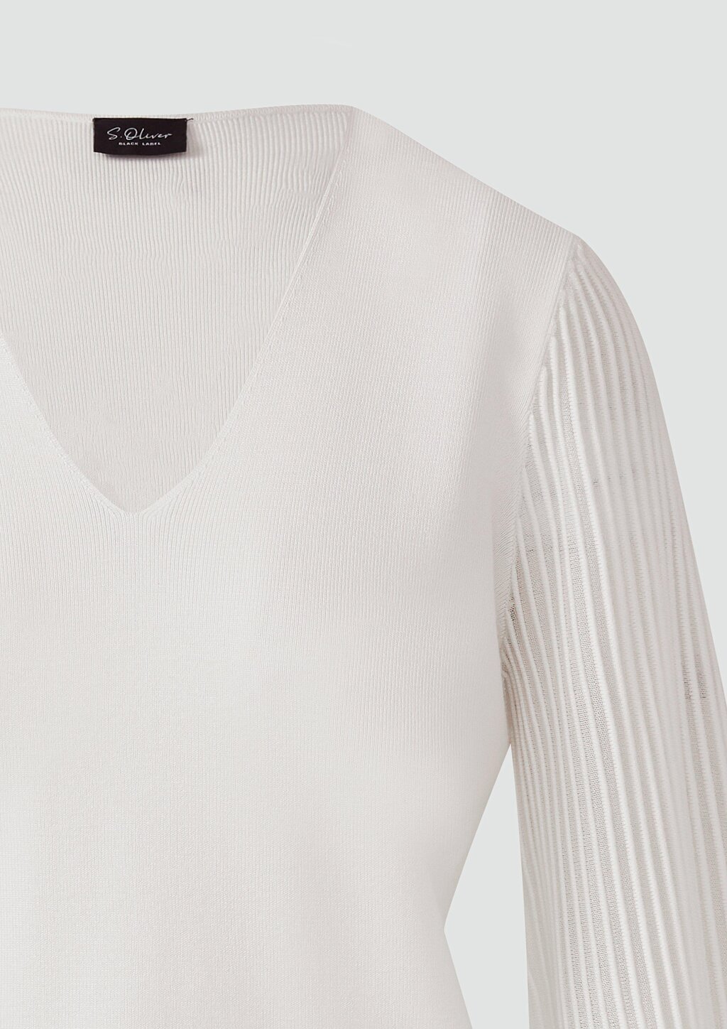 Feinstrickpullover mit V-Ausschnitt und semitransparenten Ärmeln