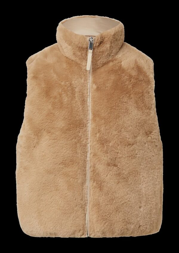 Wendbare Steppweste mit Fell