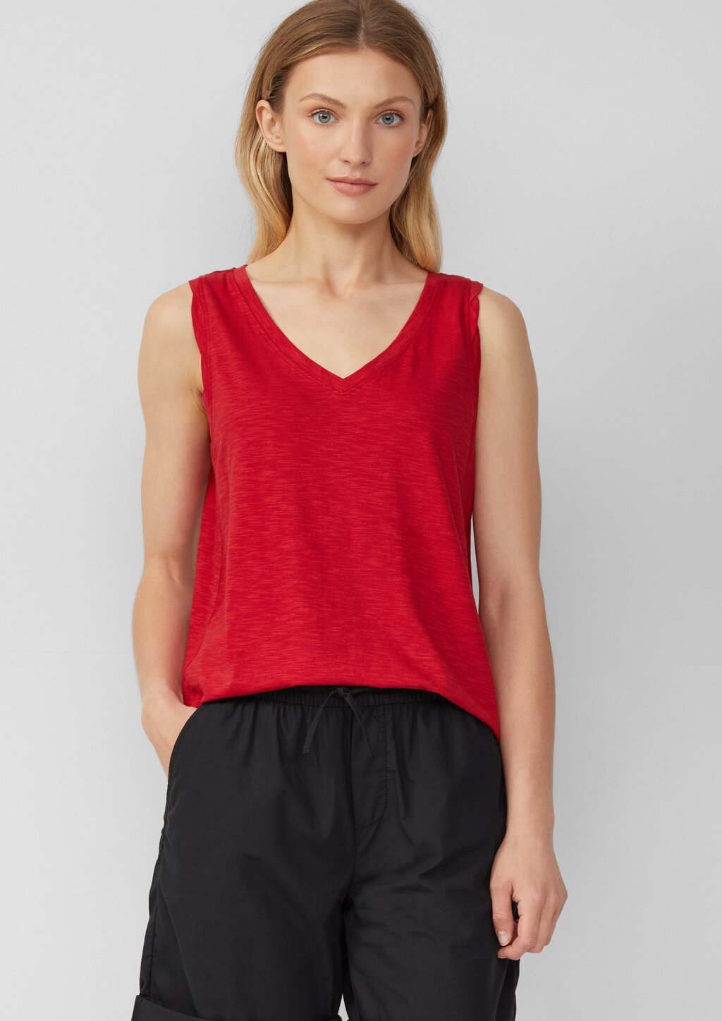 Top mit Flammgarnstruktur und V-Ausschnitt
