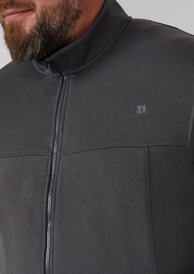 Sweatjacke mit Stehkragen und Label-Print