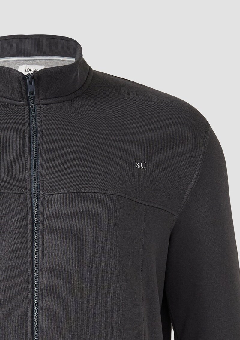 Sweatjacke mit Stehkragen und Label-Print