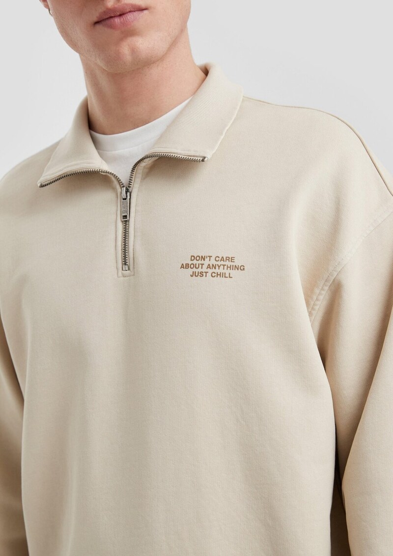 Gewaschener Sweat-Troyer mit Brustprint