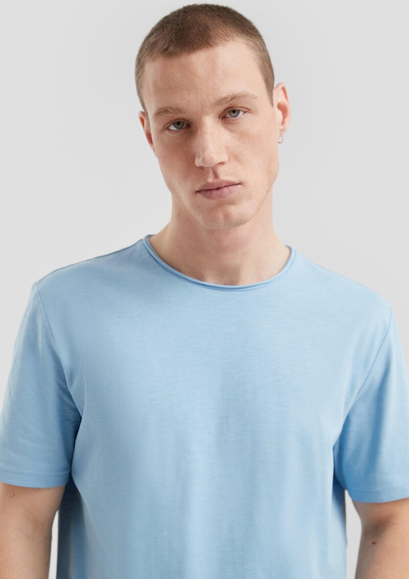 Baumwollshirt mit Rollkante und Flammgarnstruktur