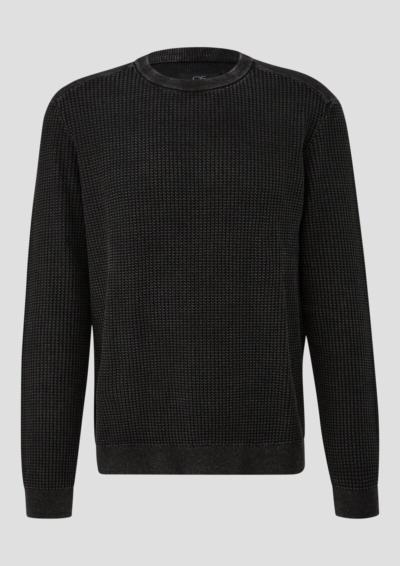 Gewaschener Strickpullover mit Strukturmuster