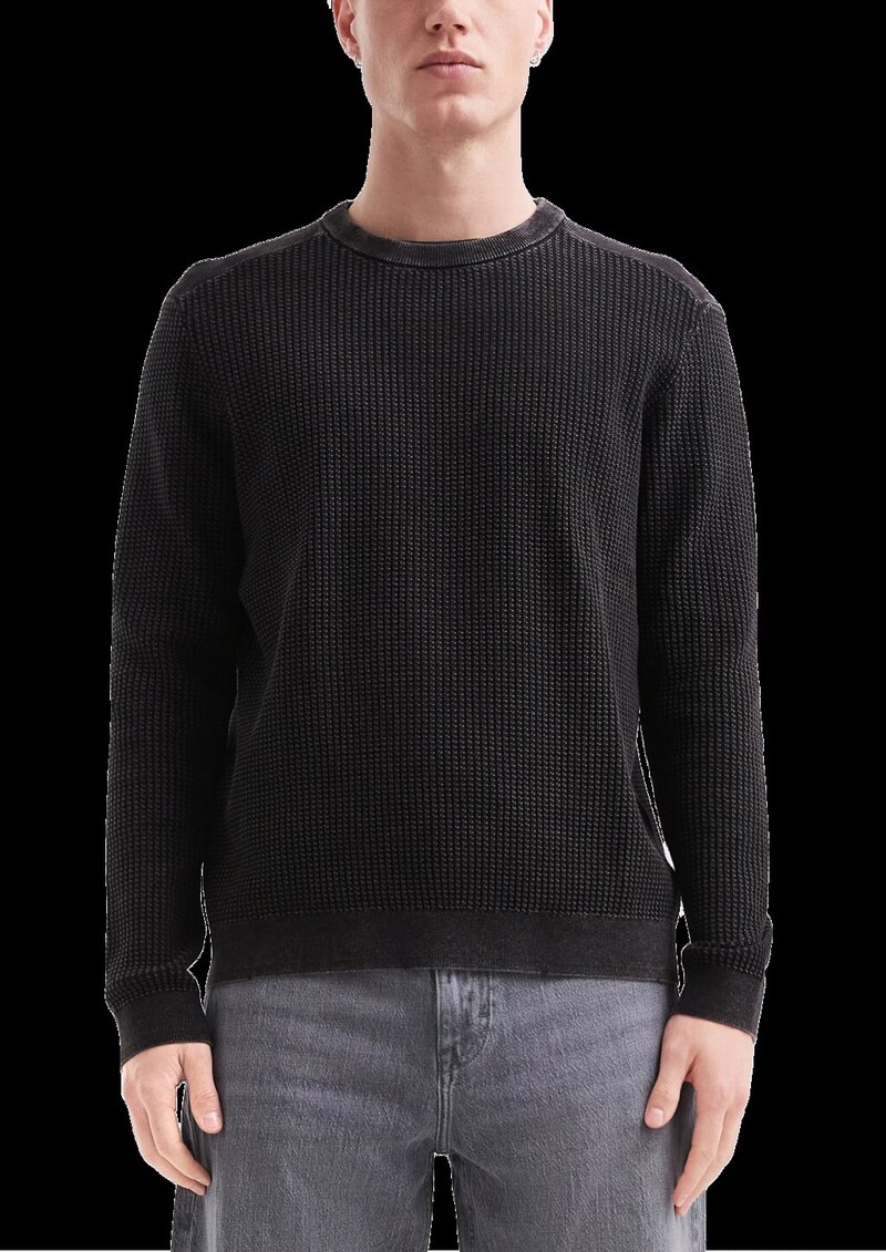 Gewaschener Strickpullover mit Strukturmuster