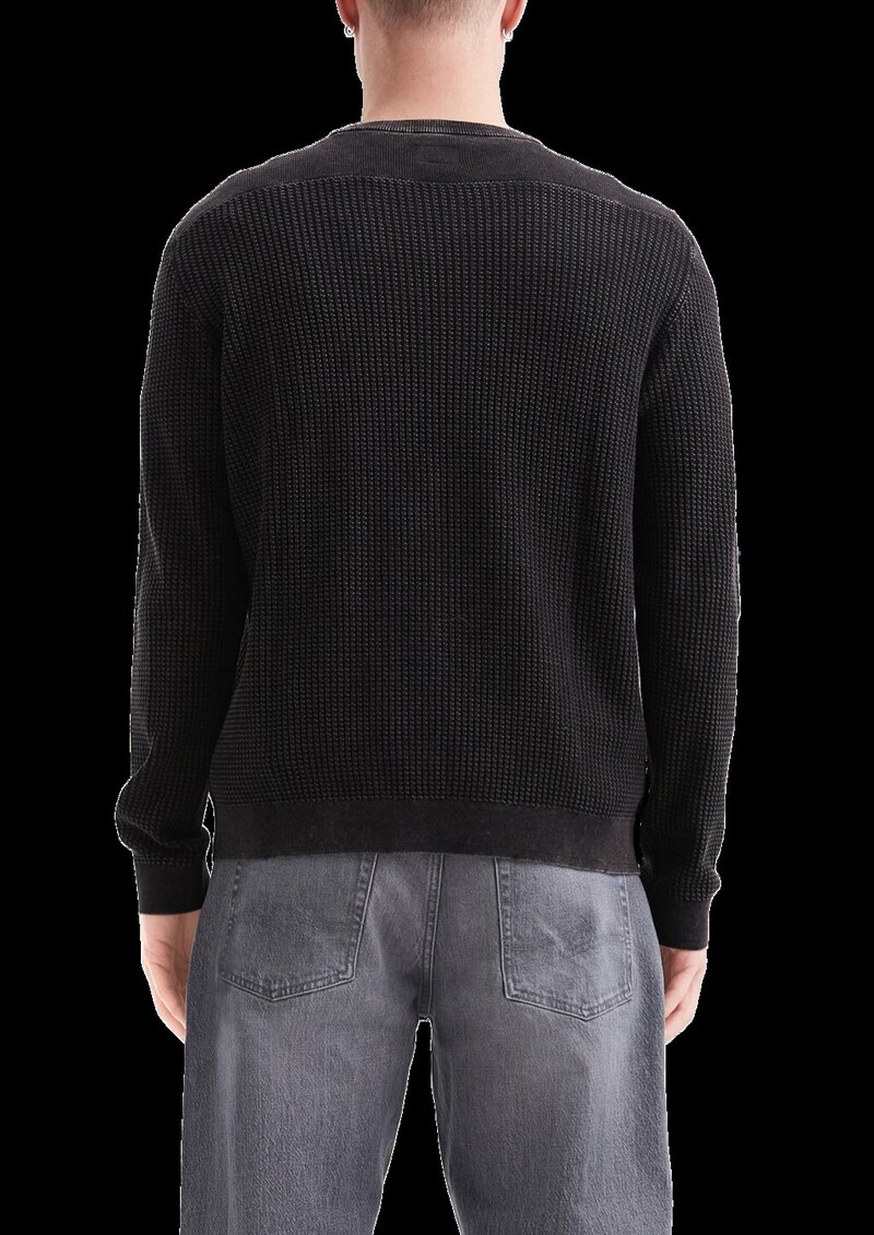 Gewaschener Strickpullover mit Strukturmuster