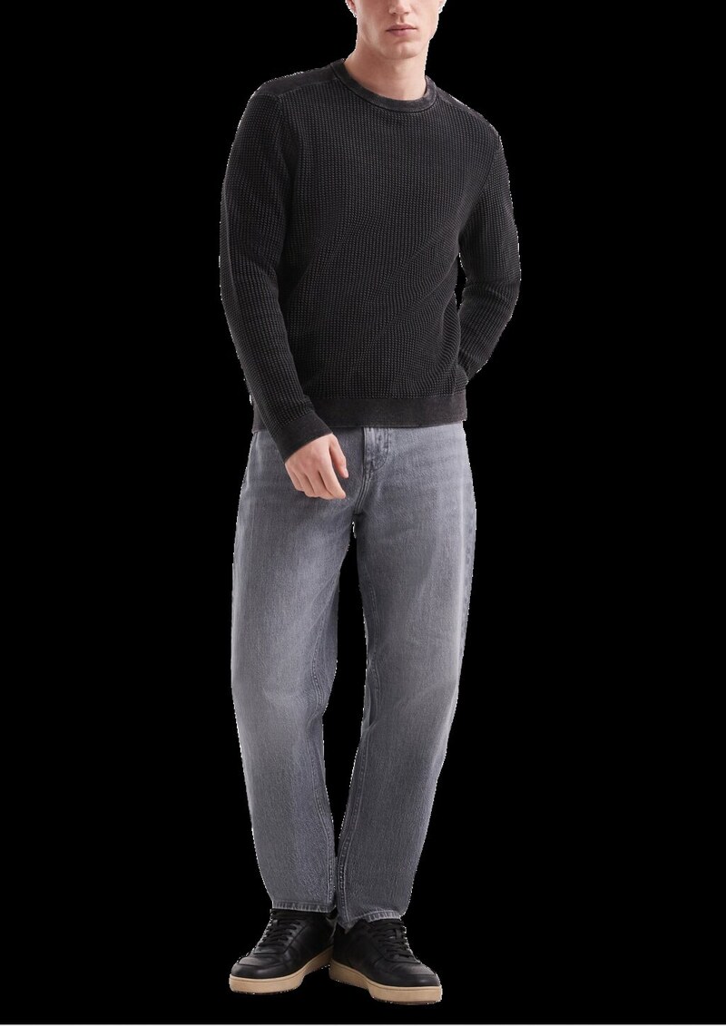 Gewaschener Strickpullover mit Strukturmuster