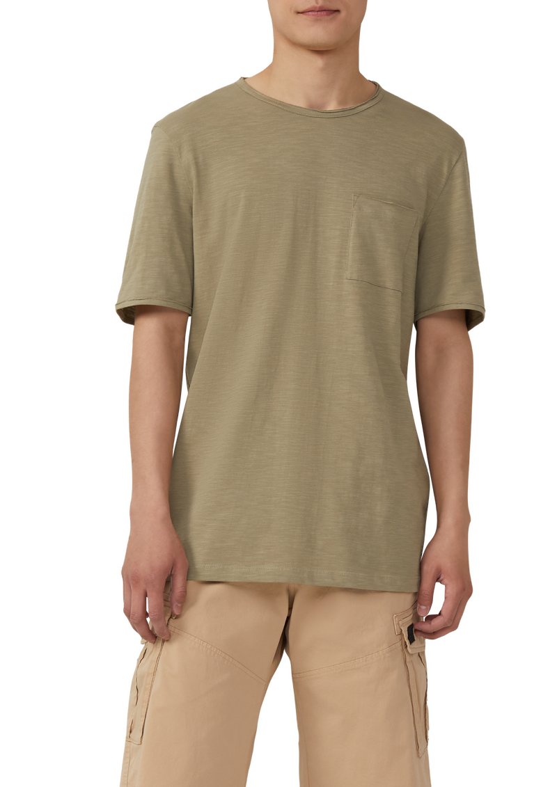 Flammgarn-T-Shirt mit Brusttasche und offenen Kanten