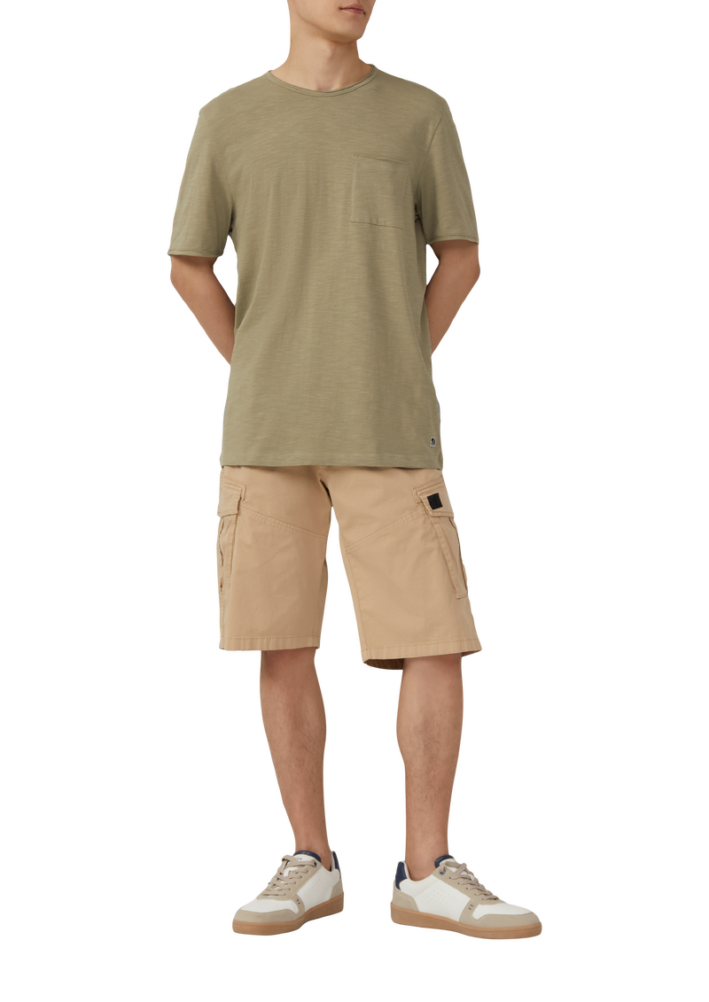 Flammgarn-T-Shirt mit Brusttasche und offenen Kanten