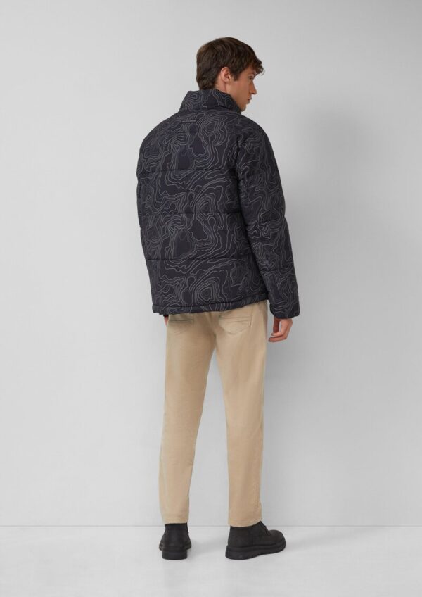 Pufferjacke mit All-over-Print und Cord-Innenkragen