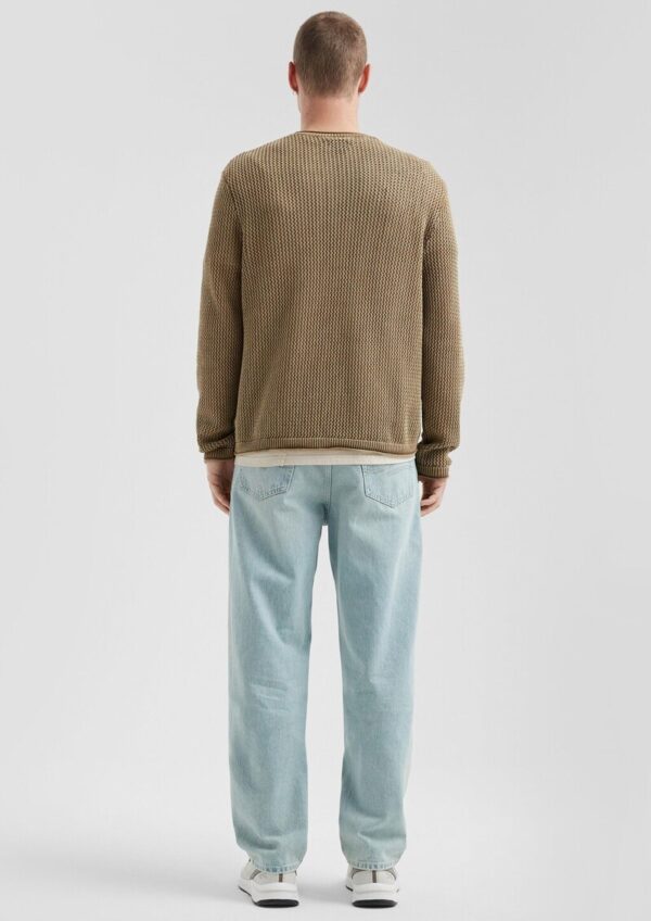 Gewaschener Strickpullover mit Strukturmuster