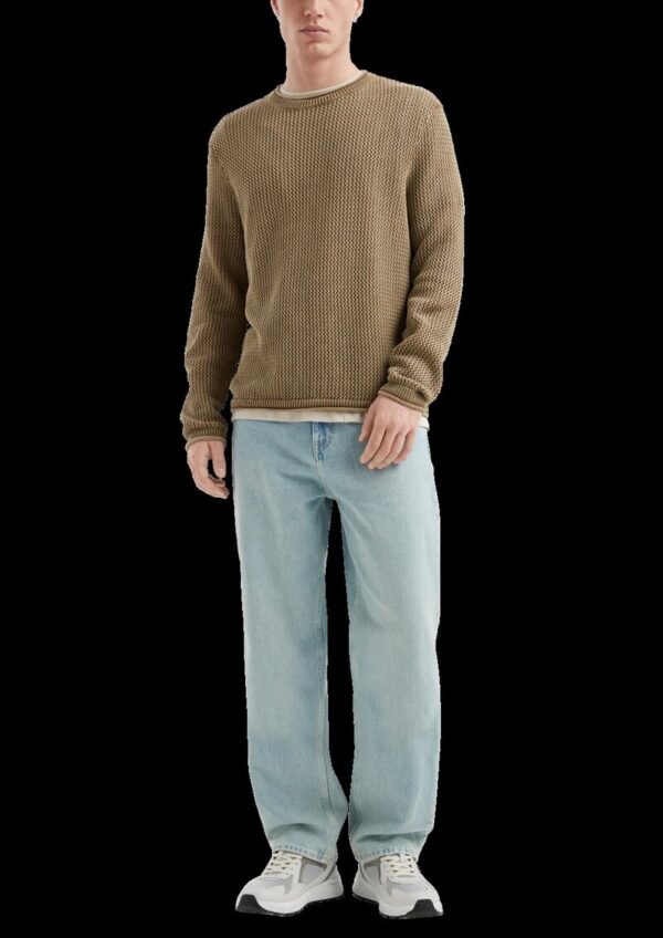 Gewaschener Strickpullover mit Strukturmuster