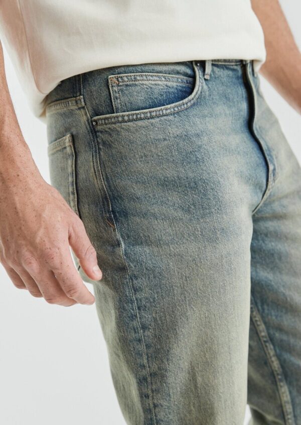 Devon / Relaxed Fit / Mid Rise / Tapered Leg