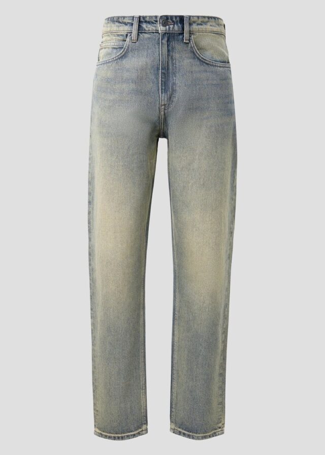 Devon / Relaxed Fit / Mid Rise / Tapered Leg