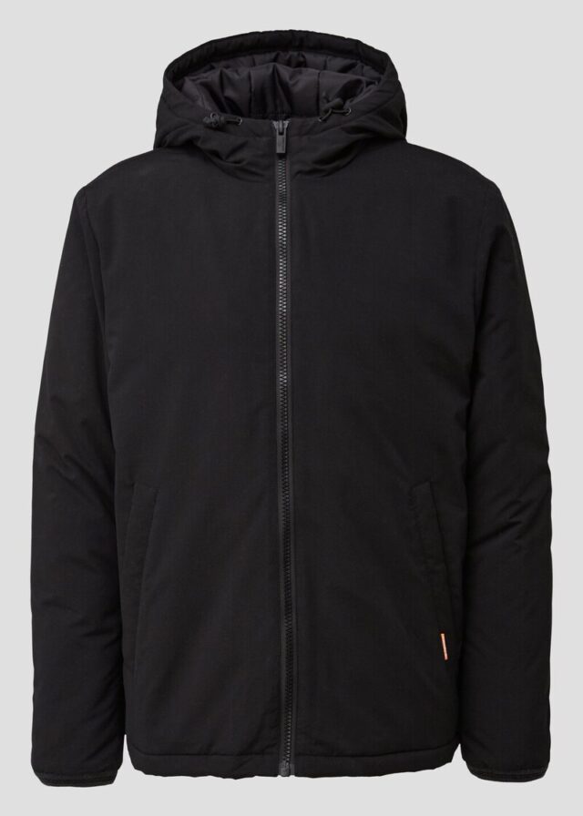 Kurze Outdoor-Jacke mit Steppfutter