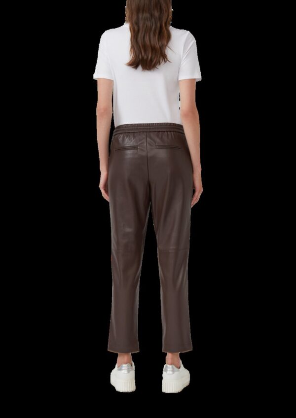 Weiche 7/8-Hose aus Kunstleder