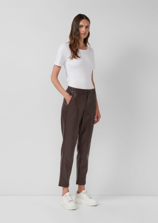 Weiche 7/8-Hose aus Kunstleder