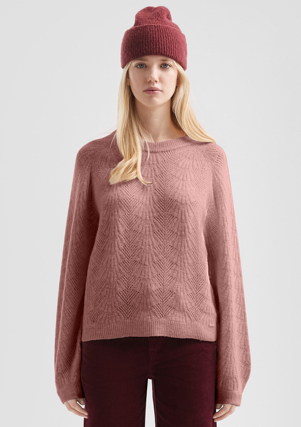 Weicher Pullover mit Ajourmuster