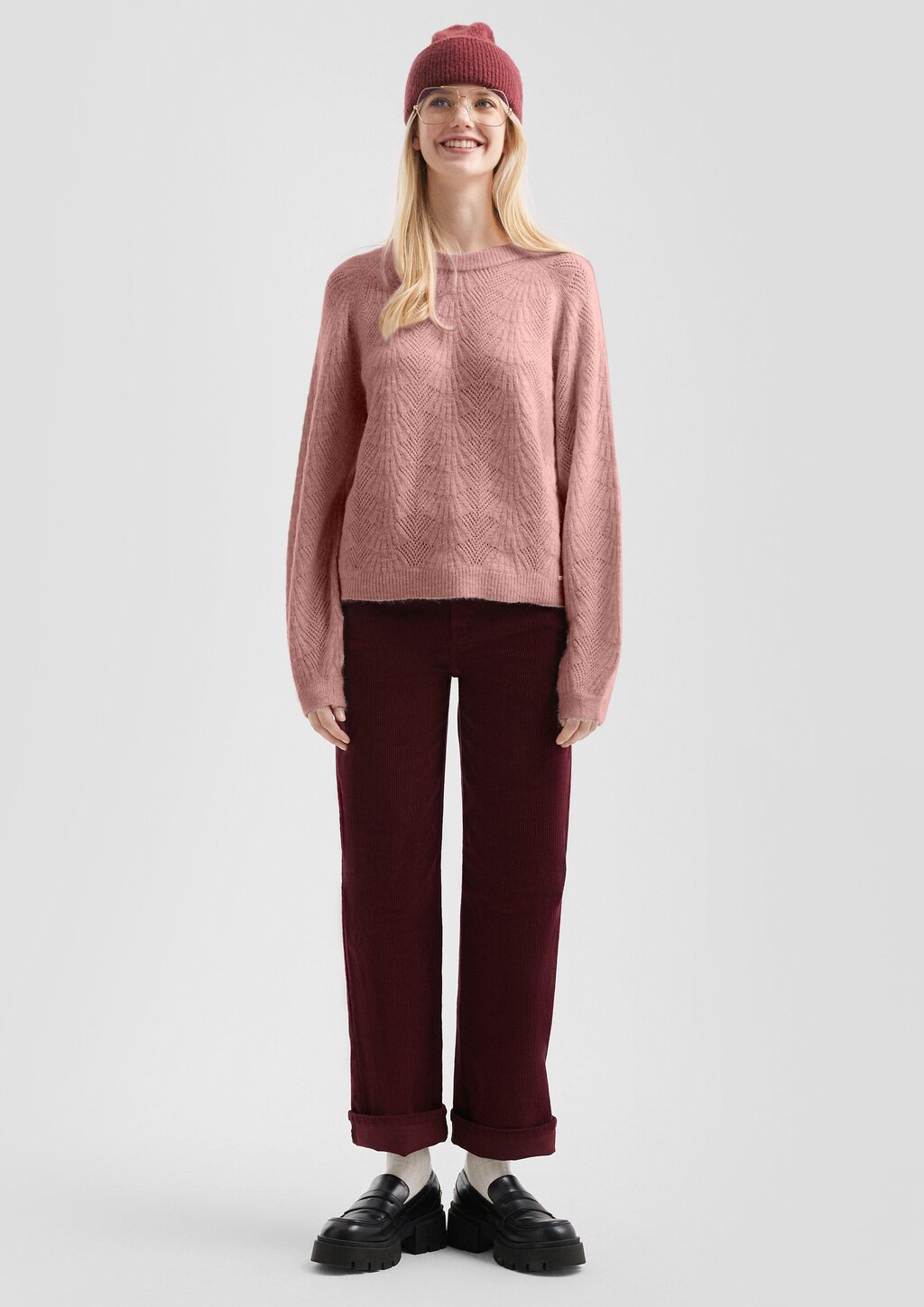 Weicher Pullover mit Ajourmuster