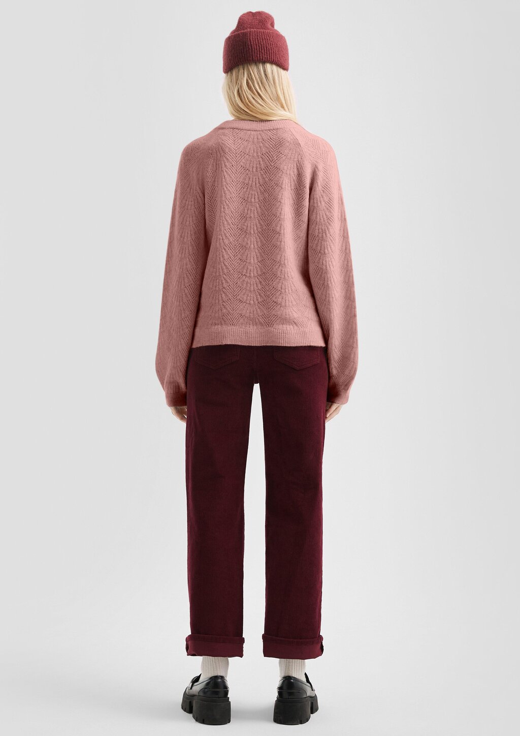 Weicher Pullover mit Ajourmuster