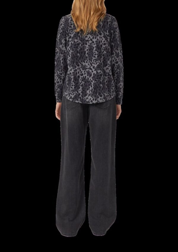 Jerseybluse mit Leo-Muster