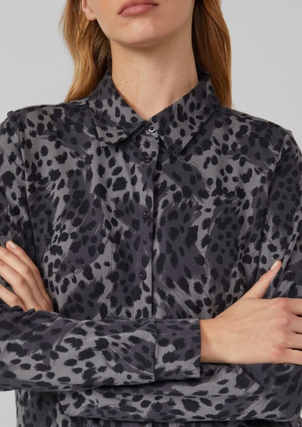 Jerseybluse mit Leo-Muster