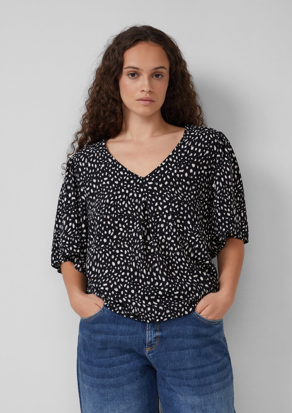Viskose Bluse mit All-over-Print