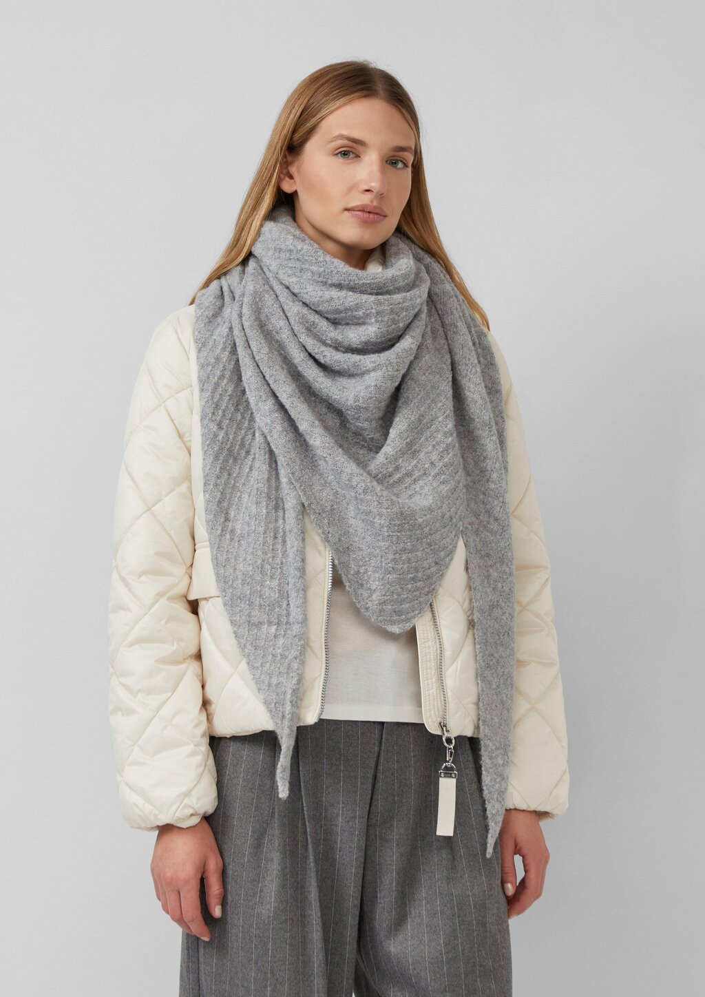 Dreieckstuch aus Bouclé