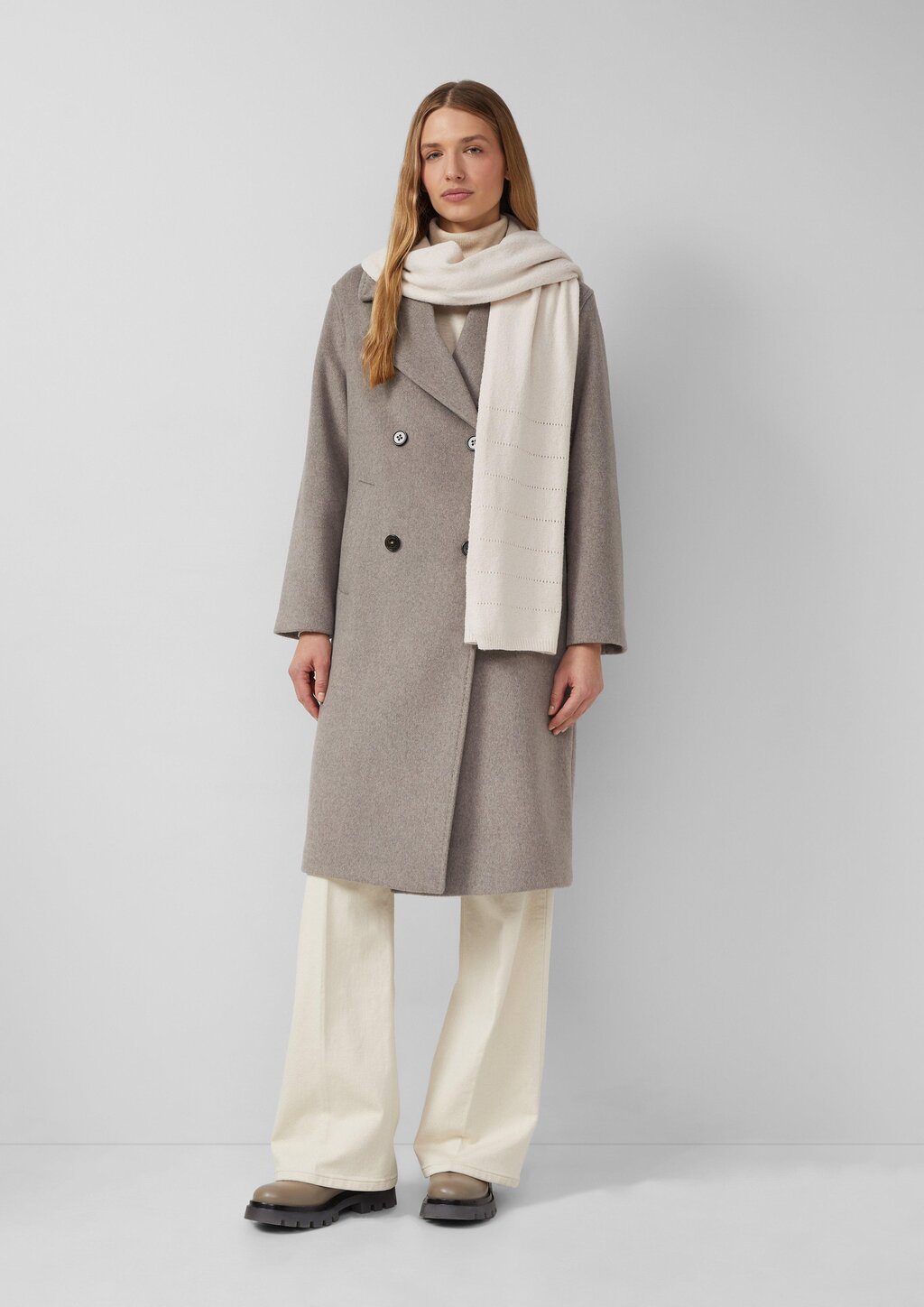 Schal aus Ajourstrick