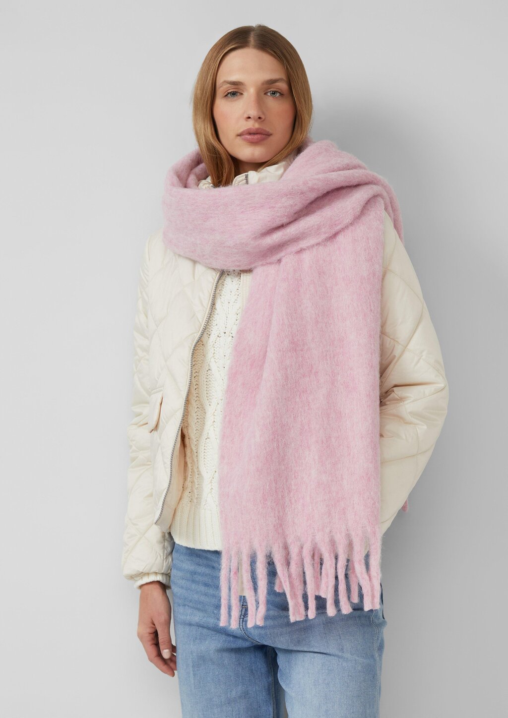 Wollmix-Schal mit Fransen