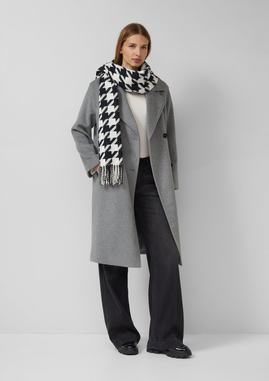 Breiter Schal mit Hahnentritt-Muster und Fransen