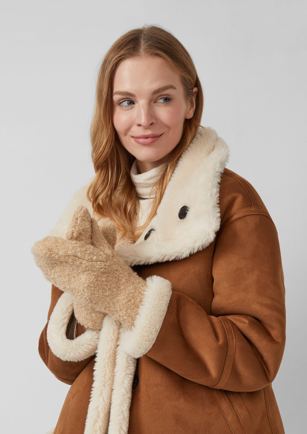 Fäustlinge aus Bouclé-Strick