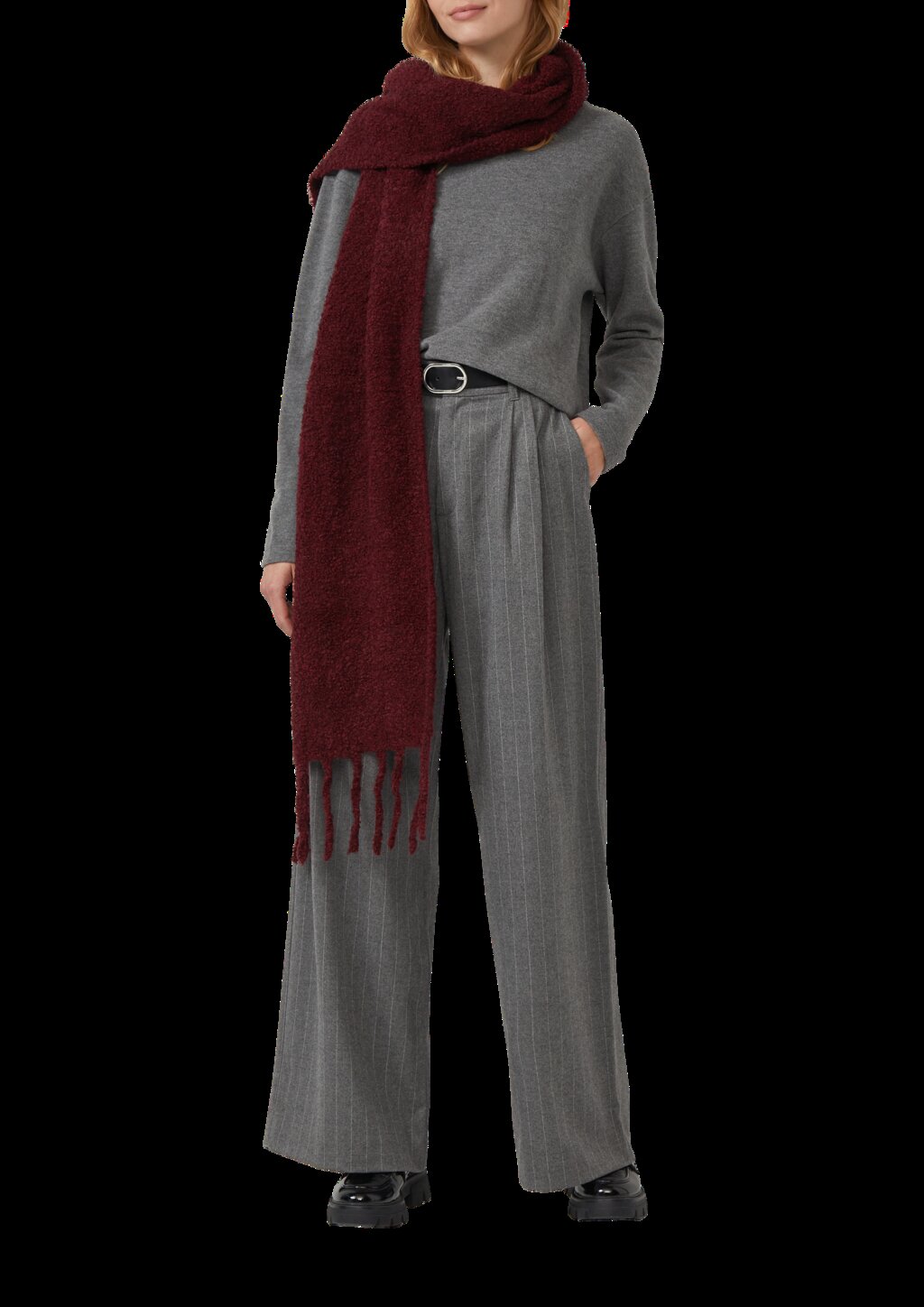 Schal in Bouclé-Optik mit Fransen