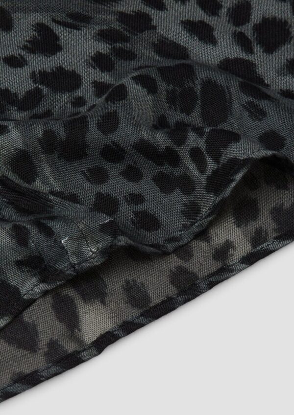 Loop-Schal mit Allover-Animal-Muster