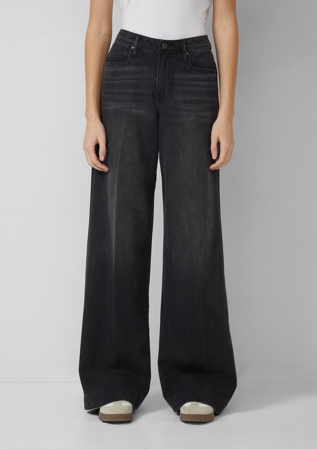 Jeans Suri / Regular Fit / Mid Rise / Wide Leg
