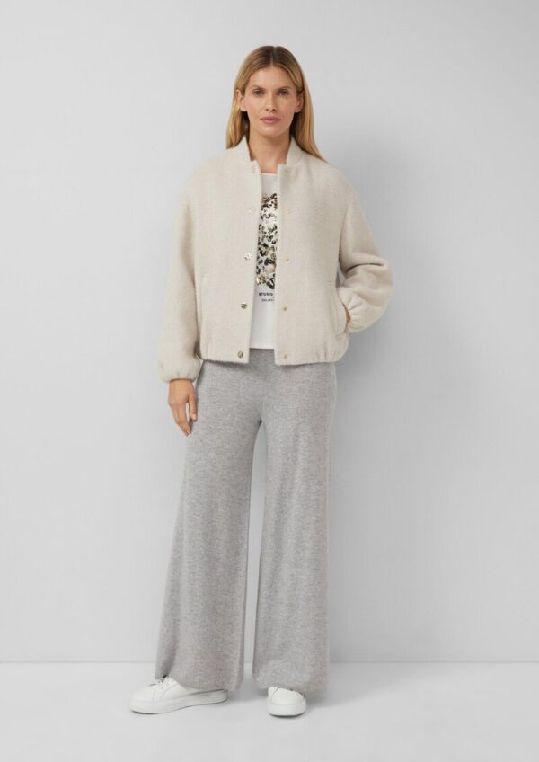 Flauschige Jacke im Relaxed Fit mit Stehkragen