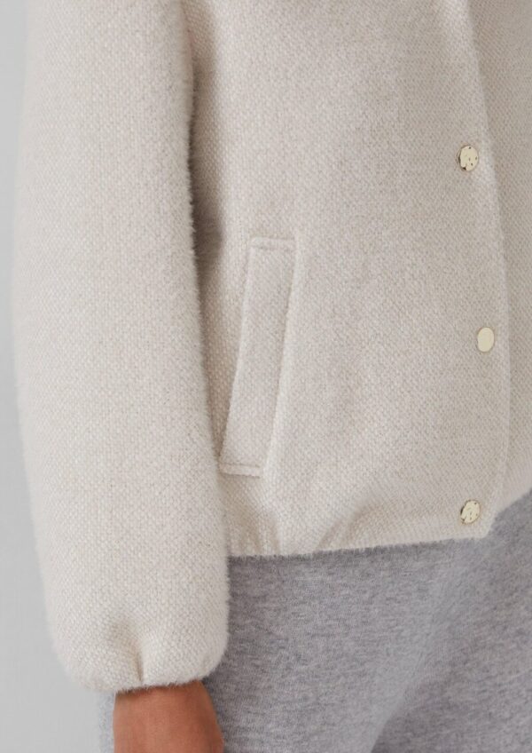 Flauschige Jacke im Relaxed Fit mit Stehkragen