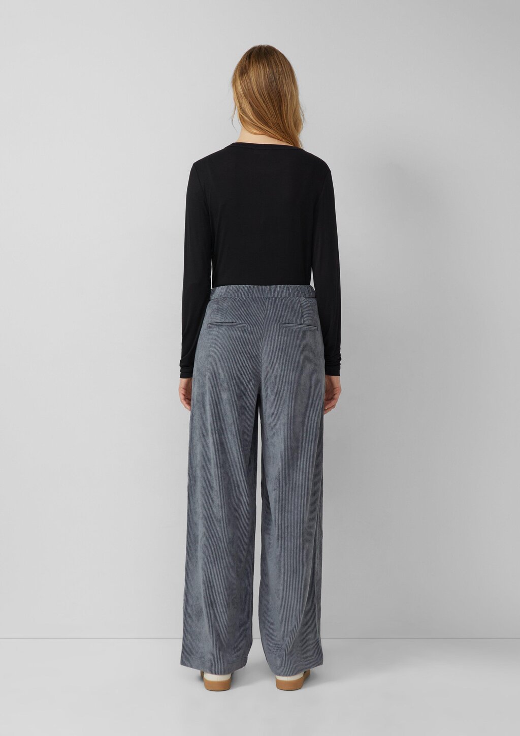 Feines Longsleeve aus Viskosestretch im Slim Fit