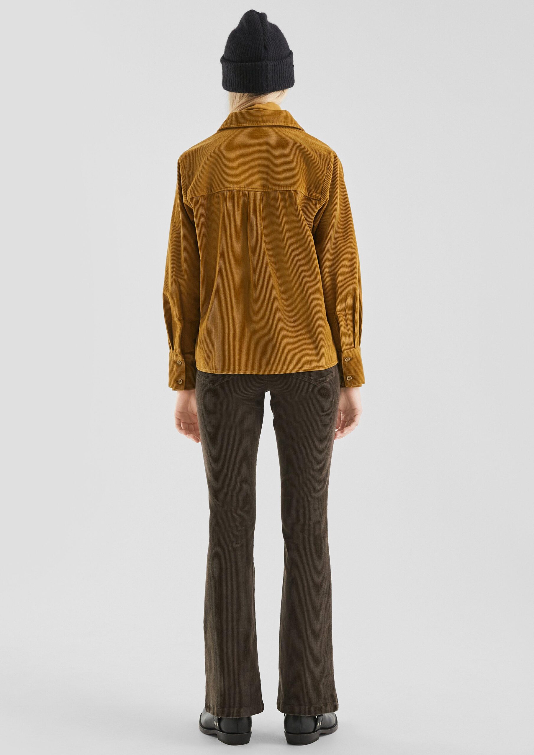 Cord-Overshirt mit Brusttaschen