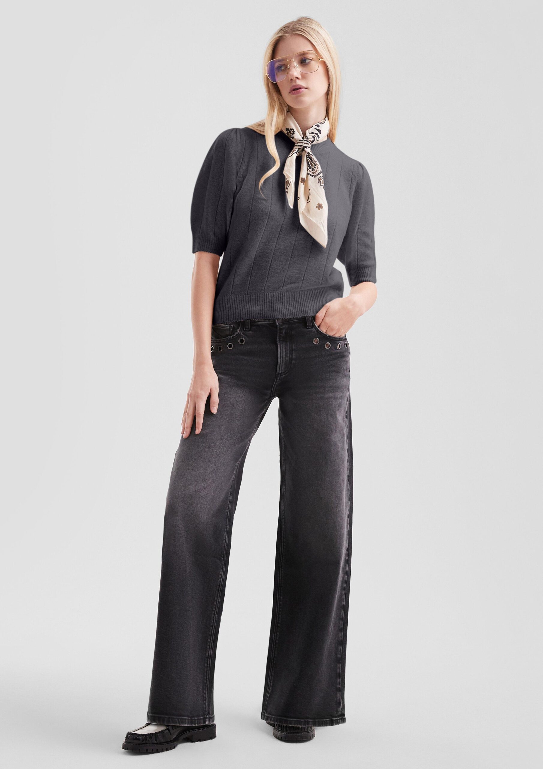 Weicher Kurzarm-Strickpullover