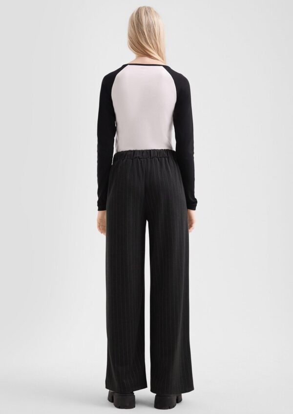 Geripptes Colour Block-Shirt mit Print