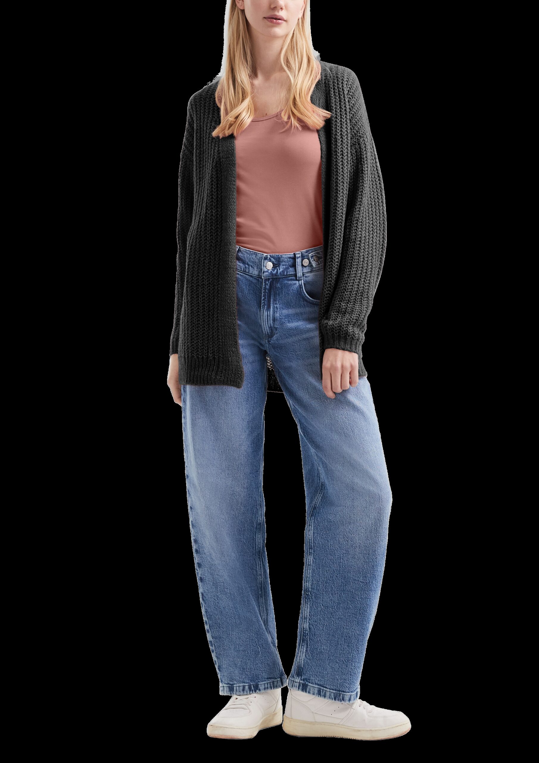 Locker gestrickte Jacke mit überschnittener Schulter