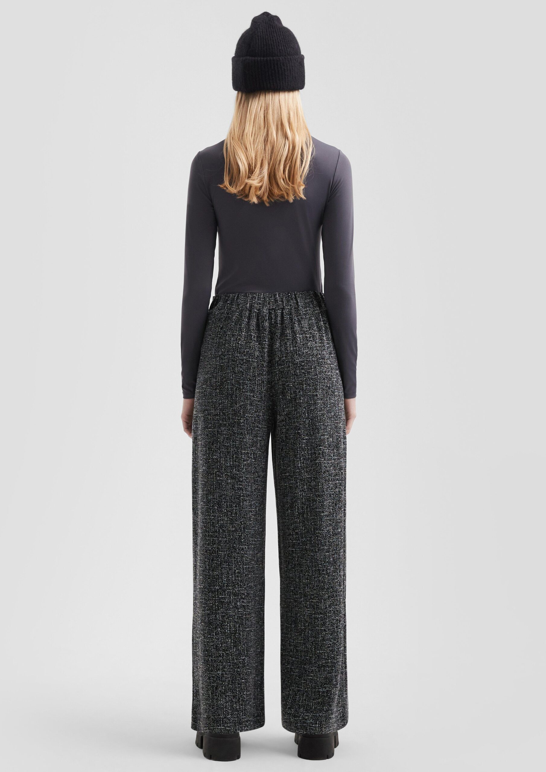 Schmales Langarmshirt mit Rollkragen