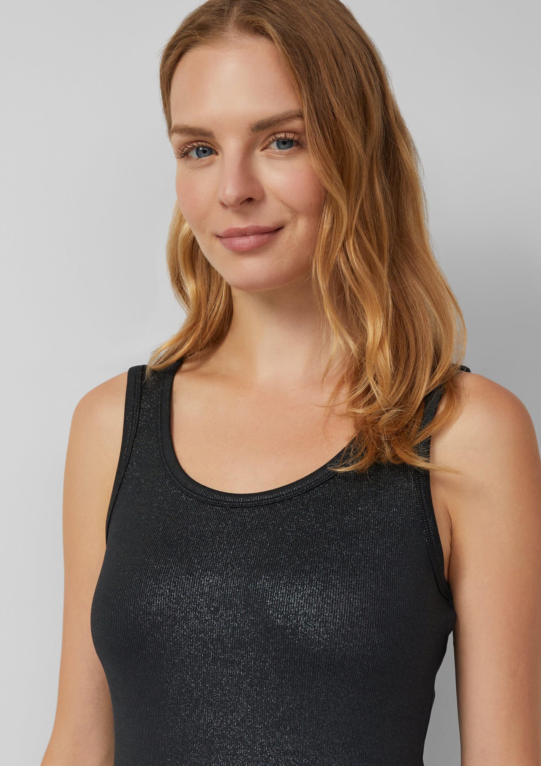 Geripptes Tank-Top mit glitzerndem Coating